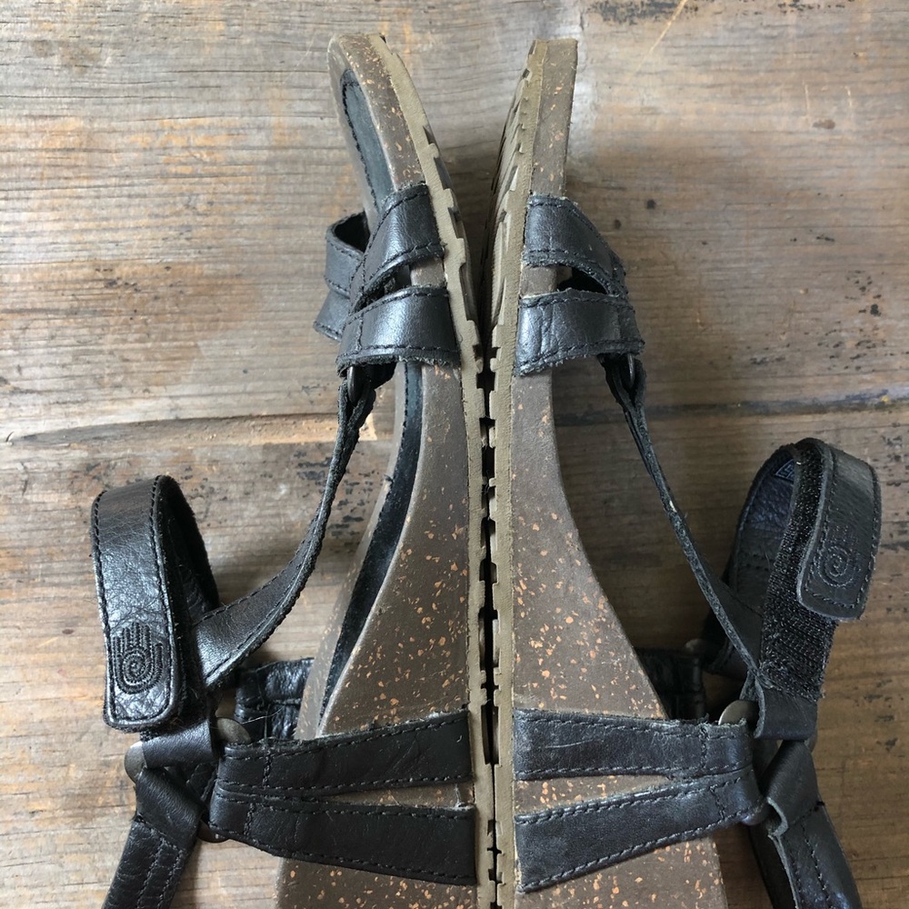 Teva wedge leather sandals 8.5